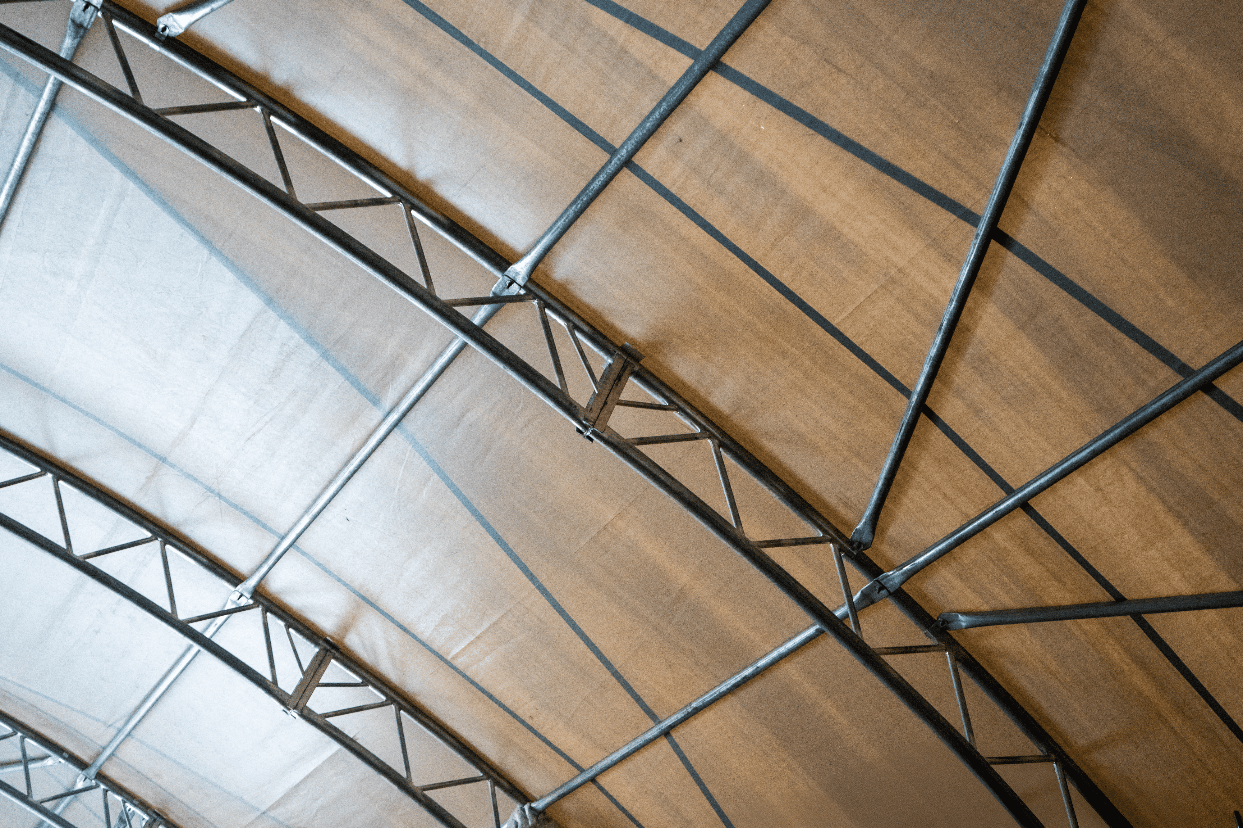 Abri de conteneur - 60ft x 80ft x 20ft (18m x 24,3m x 6m)