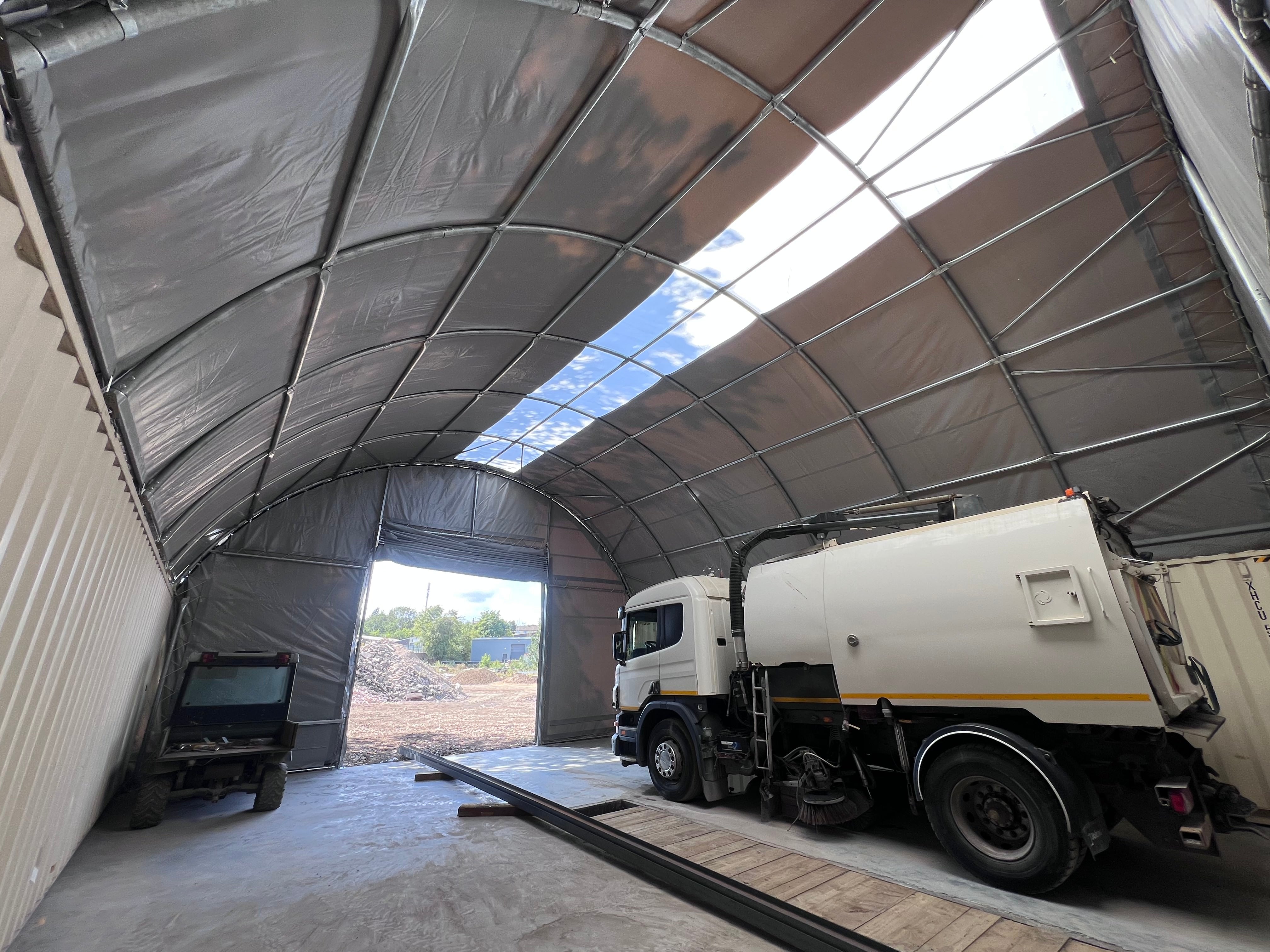 Auvents de conteneurs - 40 pieds x 40 pieds x 15 pieds (12 mx 12 mx 4,5 m)